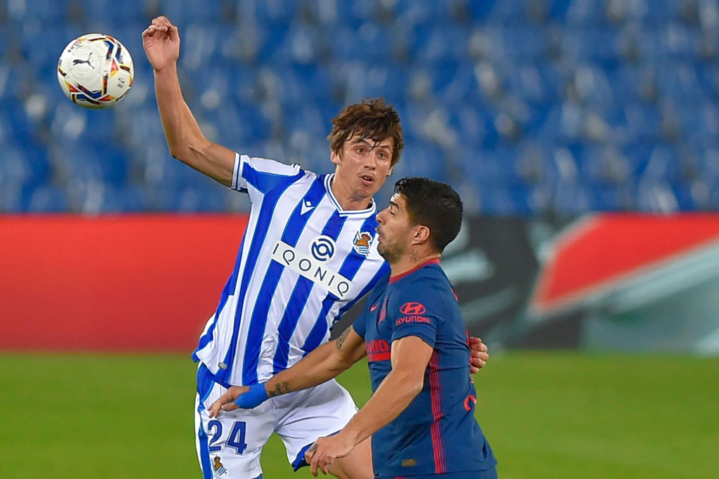Pertandingan Sociedad kontra Atletico di Reale Arena berlangsung ketat di babak pertama, tetapi minim peluang berarti.