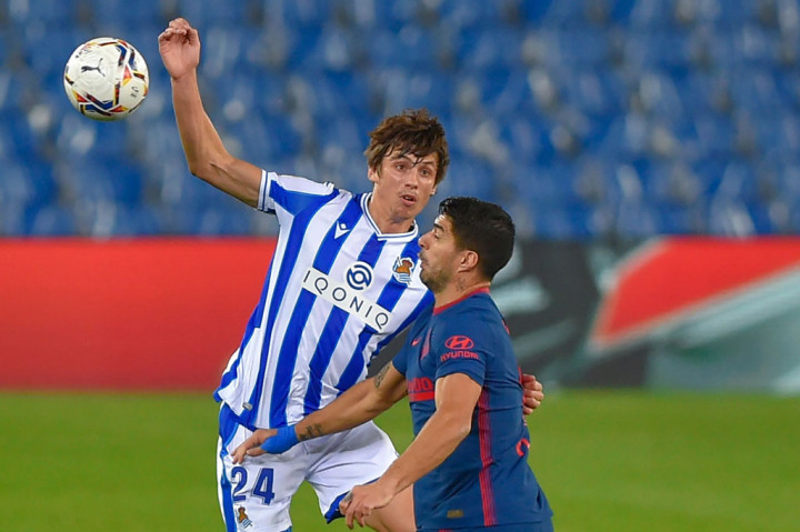 Pertandingan Sociedad kontra Atletico di Reale Arena berlangsung ketat di babak pertama, tetapi minim peluang berarti.