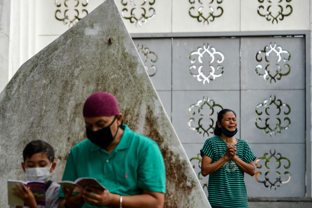 Guncangan gempa tersebut berskala 9,1–9,3 dalam skala kekuatan Momen dan IX (Violent) dalam skala intensitas Mercalli. Gempa bumi megathrust bawah laut terjadi ketika Lempeng Hindia didorong ke bawah oleh Lempeng Burma dan memicu serangkaian tsunami mematikan di sepanjang pesisir daratan yang berbatasan dengan Samudra Hindia.