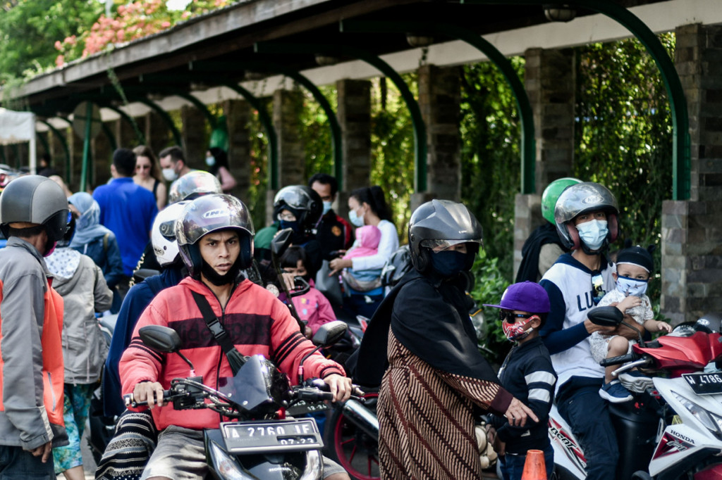 Sesuai dengan Instruksi Gubernur (Ingub) DKI Jakarta No 64 Tahun 2020 untuk pengendalian kegiatan masyarakat dalam pencegahan Covid-19 pada libur Natal dan Tahun Baru 2021 (Nataru), kawasan wisata libur.