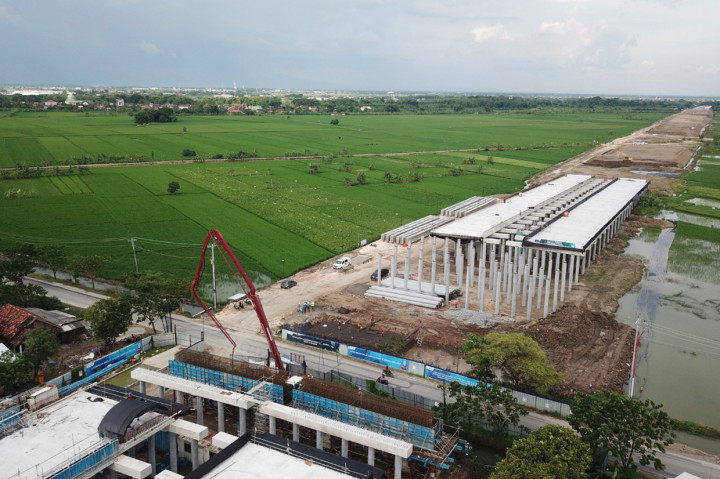 Proyek Strategis Nasional (PSN) di Jawa Tengah yaitu Jalan Tol Semarang-Demak terus dikerjakan.