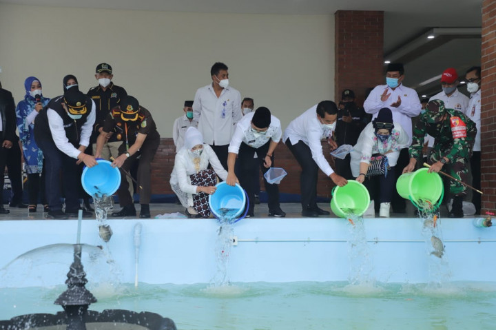 Wali Kota Malang Sutiaji mengatakan bahwa ada tiga proyek besar yang diresmikan yakni Jembatan Kedungkandang, Malang Islamic Center dan Gedung Bersama Balai Kota Malang.
