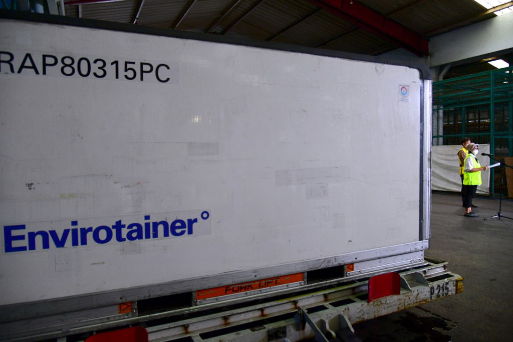 Menurut Retno, sejak awal pemerintah juga terus menjalin komunikasi untuk mengamankan suplai dari berbagai sumber lain.