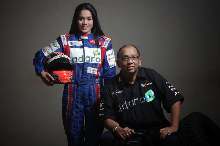 Meninggalnya ayah dari pembalap putri Alexandra Asmasoebrata itu menambah daftar panjang tokoh otomotif Indonesia yang berpulang setelah sebelumnya Helmy Sungkar yang merupakan ayah dari pembalap Rifat dan Rizal Sungkar.