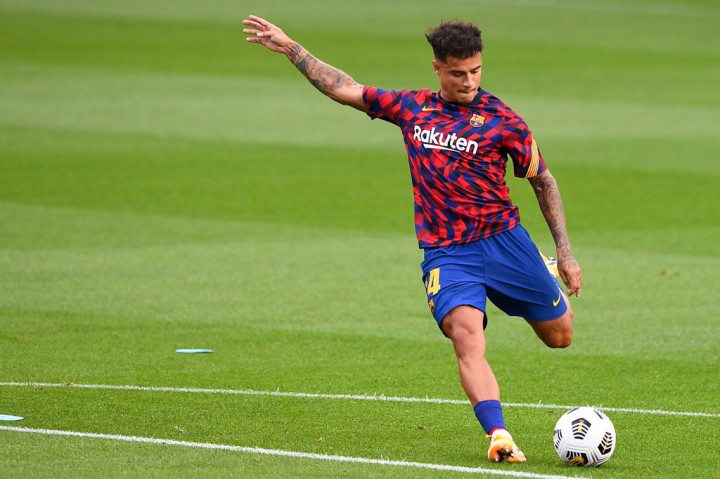 Sayangnya, Coutinho gagal menuai sukses di Barcelona karena terus berada dalam bayang-bayang Messi. Dia sempat dipinjamkan ke Bayern Muenchen musim lalu, namun klub Jerman itu tidak tertarik untuk mengontraknya secara permanen.