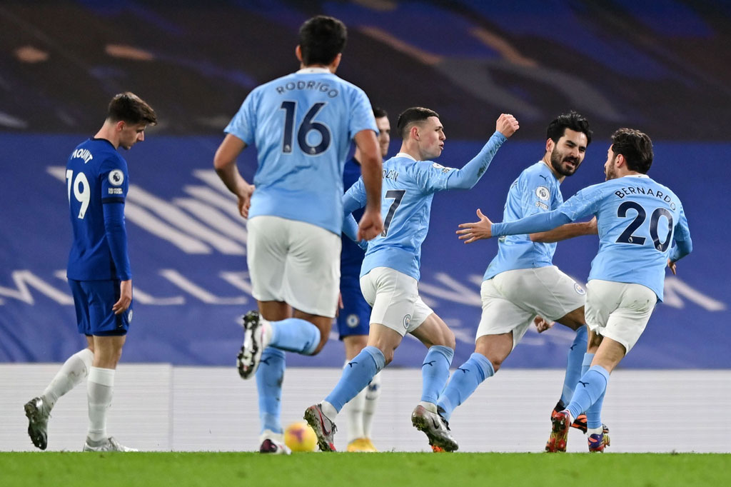 Meskipun tampil tidak dengan kekuatan penuh karena beberapa pemainnya terjangkit covid-19, City tampil percaya diri dan membuka keunggulan pada menit ke-18 melalui tembakan mendatar Ilkay Gundogan yang bersarang di kiri bawah kiper Eduard Mendy.