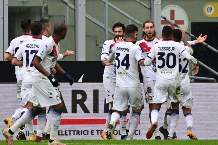 Crotone sempat unggul lewat Niccolo Zanellato, sebelum Inter berbalik unggul lewat gol Martinez dan bunuh diri Luca Marrone.