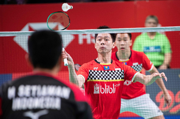 Pebulu tangkis andalan Indonesia yang bermain di nomor ganda putra, Kevin Sanjaya Sukamuljo, dinyatakan positif Covid-19 berdasarkan hasil swab test PCR.
