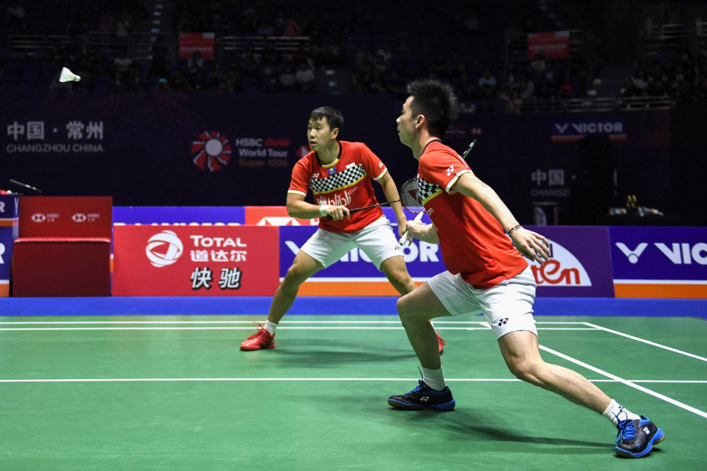 Otomatis, bersama Marcus Fernaldi Gideon, ganda putra nomor satu dunia sekaligus unggulan pertama ini terpaksa mundur dari tiga turnamen tersebut.