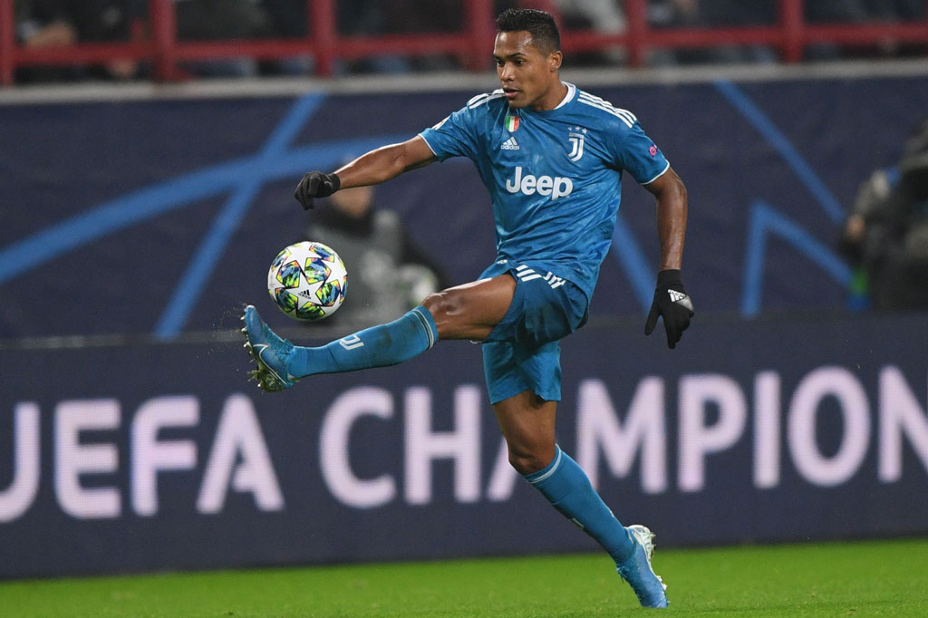 Sebelum pemain Brasil itu terkonfirmasi covid-19, beberapa pemain Juve lainnya juga sudah pernah terinfeksi dan kini telah pulih, seperti yang dialami megabintang Cristiano Ronaldo, penyerang Argentina Paulo Dybala, dan pemain muda AS Weston McKennie.