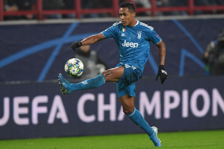 Sebelum pemain Brasil itu terkonfirmasi covid-19, beberapa pemain Juve lainnya juga sudah pernah terinfeksi dan kini telah pulih, seperti yang dialami megabintang Cristiano Ronaldo, penyerang Argentina Paulo Dybala, dan pemain muda AS Weston McKennie.