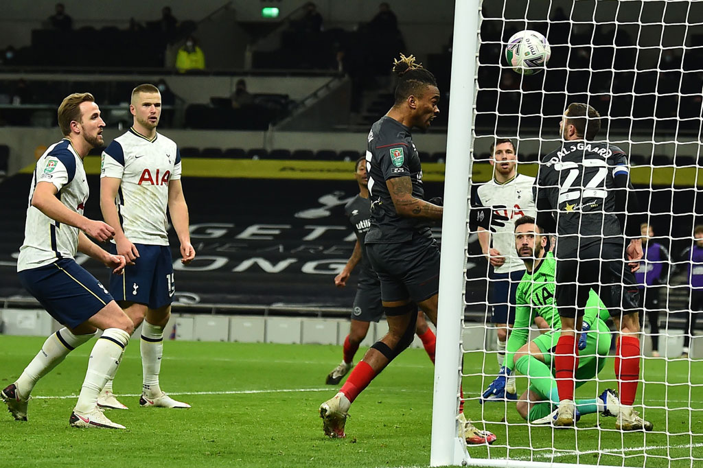 Tim tamu sempat menyamakan kedudukan setelah jeda saat Toney menanduk bola masuk ke gawang Spurs. Namun gol ini kemudian dianulir wasit karena dari analisis VAR sudah didahului offside.