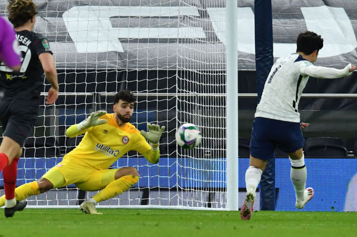 Pada menit ke-70 berhasil menggandakan keunggulan lewat Son Heung-min. Menerima umpan matang dari Tanguy Ndombele, kemudian merangsek sebelum melepaskan tendangan yang tak bisa dijangkau Raya, sehingga kedudukan berubah 2-0.