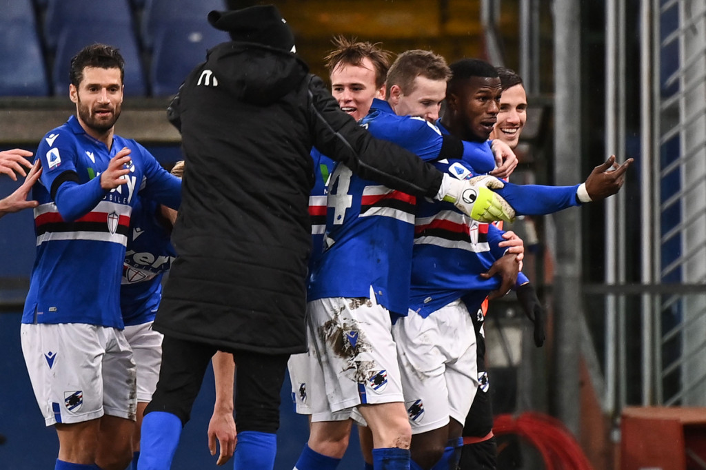 Sampdoria berada di posisi ke-11 dengan 20 poin dari 16 laga. 