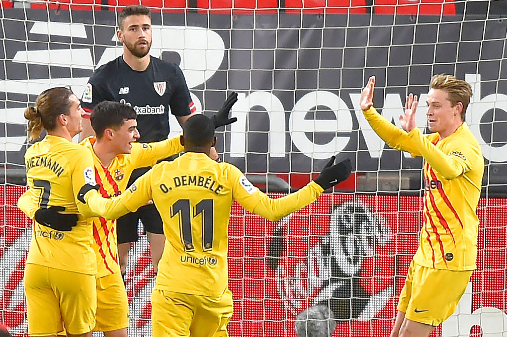 Barca langsung merespon dan kemudian berhasil menyamakan kedudukan menjadi 1-1 lewat sundulan Pedri usai menyelesaikan umpan silang Lionel Messi Pada menit ke-14.