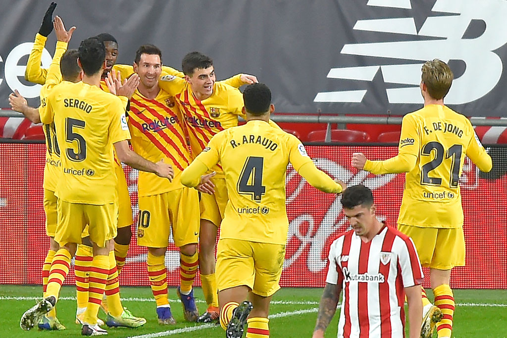 Tim tamu berbalik unggul pada menit ke-38 lewat gol Messi. Gantian Pedri yang memberi umpan dengan backheal yang kemudian diselesaikan dengan tenang oleh La Pulga untuk membawa timnya unggul 2-1.