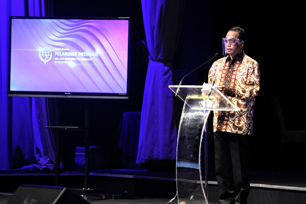 Setelah itu pada tahap II, pembangunan Pelabuhan Patimban dijadwalkan pada 2024-2025. Proses pembangunan ini bertujuan untuk memperluas terminal peti kemas dengan kapasitas kumulatif menjadi 5,5 juta TEUs.