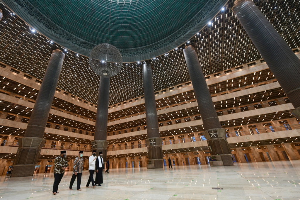 Ia juga berharap Istiqlal bisa menjadi contoh dan pelopor bagi masjid-masjid lain di seluruh dunia sebagai sarana yang berfungsi untuk membangun toleransi dan perdamaian.