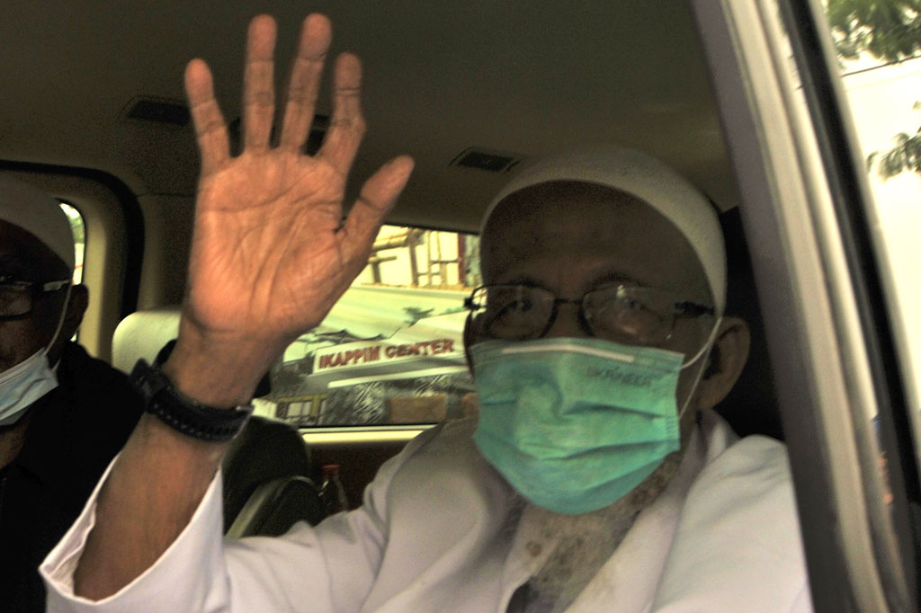 Narapidana terorisme Abu Bakar Ba'asyir bebas murni dari Lembaga Pemasyarakatan Gunung Sindur Bogor setelah menjalani vonis penjara 15 tahun dikurangi remisi 55 bulan.