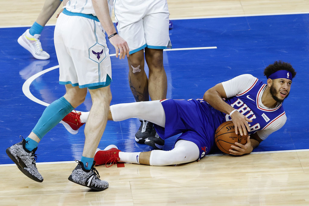 Curry rata-rata mencetak 17,0 poin dalam delapan pertandingan musim ini. Dia mencetak tembakan 60,3 dari lapangan, termasuk 59,5 persen (25 dari 42) dari jarak tiga angka. Curry adalah menantu dari pelatih Philadelphia Doc Rivers dan adik dari bintang Golden State Warriors, Stephen Curry.