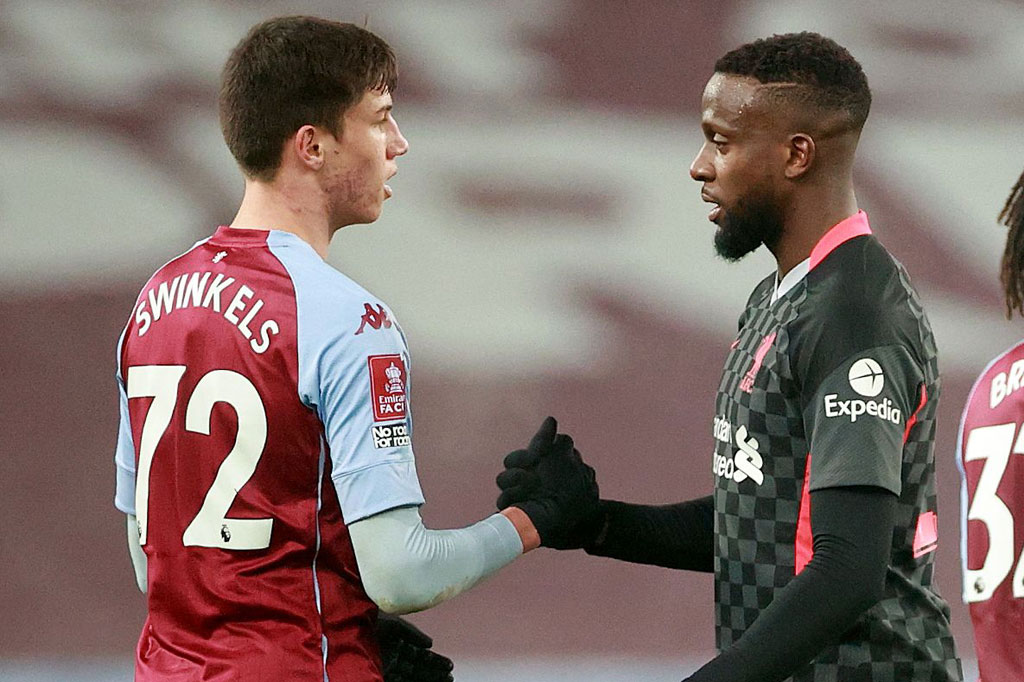 Di sisa waktu Liverpool gagal memanfaatkan stamina para pemain muda Villa yang mulai kedodoran. Skor 4-1 tak berubah hingga bubaran.