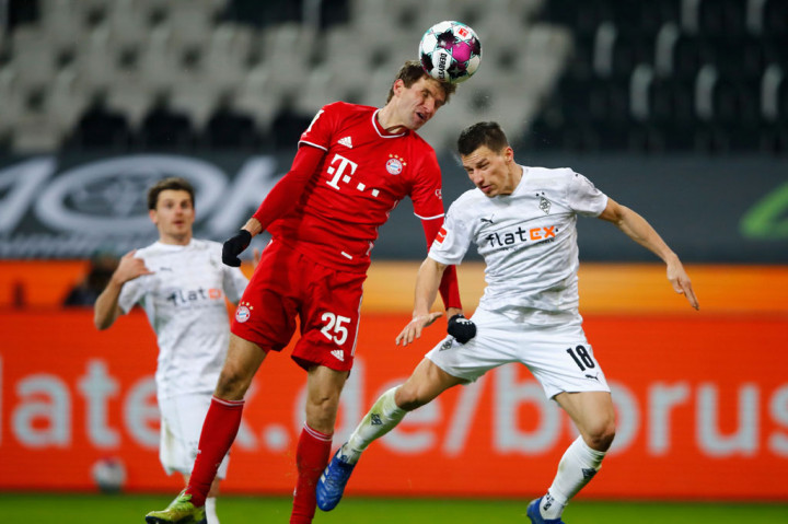 Sejak memimpin Gladbach bermain lebih sabar. Sementara Bayern berusaha keras untuk mengejar ketertinggalan, tetapi tak satu pun peluang mereka membuahkan hasil.  Gladbach menutup laga dengan kemenangan 3-2 atas Bayern.