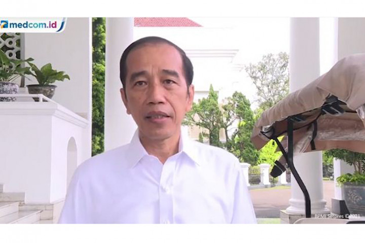 Presiden Joko Widodo menyampaikan dukacita dan bela sungkawa untuk keluarga korban hilangnya pesawat Sriwijaya Air SJ 182 rute Jakarta-Pontianak. Jokowi berharap mereka diberikan kesabaran.