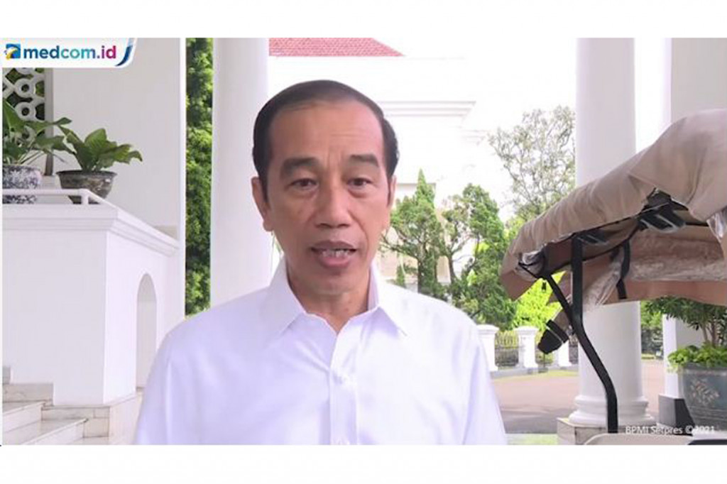 “Saya, atas nama pemerintah dan seluruh masyarakat Indonesia, menyampaikan dukacita yang mendalam atas terjadinya musibah ini,” ujar Presiden dalam keterangannya di teras Istana Kepresidenan Bogor, Jawa Barat, pada Minggu, 10 Januari 2021.