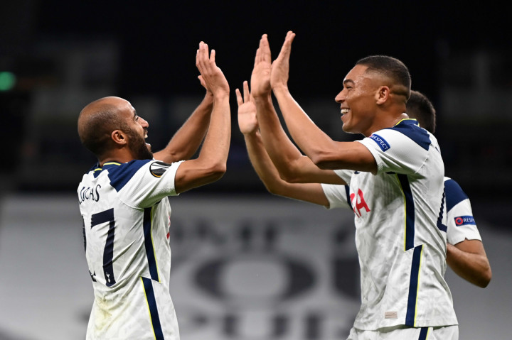 Carlos Vinicius mencetak hattrick lima menit berselang sekaligus menutup babak pertama dengan skor 4-0 bagi Tottenham Hotspur. AFP Photo/Daniel Leal-Olivas