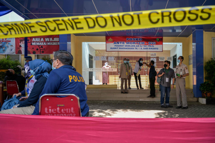 Sampel DNA itu terdiri dari 14 sampel didapatkan di RS Kramat Jati, 24 sampel didapatkan dari Pontianak, satu sampel dari Jawa Timur dan satu sampel dari Sulawesi Selatan.