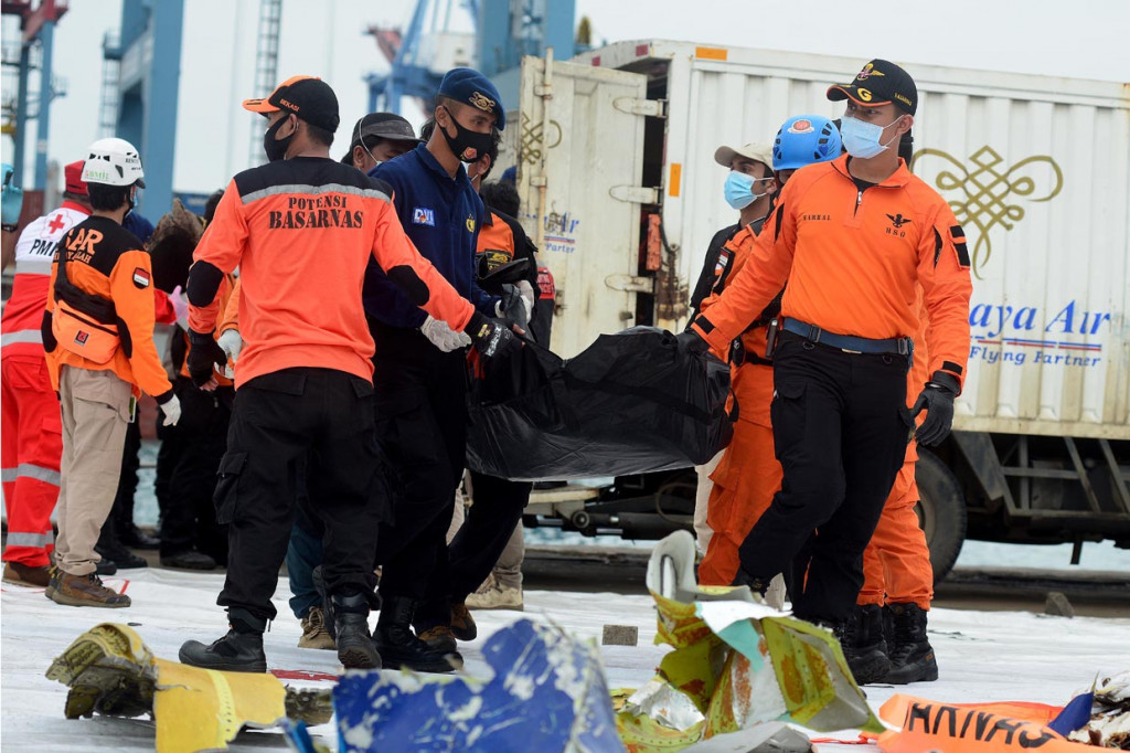 Seperti diketahui, proses pencarian Sriwijaya Air SJ182 terus dilakukan di kawasan perairan Kepulauan Seribu kini sudah memasuki hari ketiga, Senin, 11 Januari 2021.