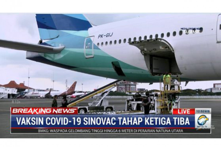 Sebanyak 15 juta bahan baku vaksin Covid-19 asal Tiongkok, Sinovac tiba di Indonesia, Selasa, 12 Januari 2021.
