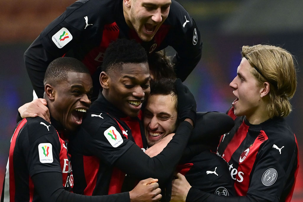 AC Milan mengamankan tiket ke perempat final Piala Italia usai menyingkirkan Torino dari Piala Italia lewat kemenangan adu penalti 5-4 di Stadion San Siro, Milan, Rabu, 13 Januari 2021 dini hari WIB.
