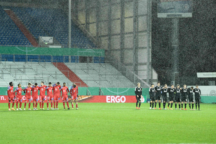 Babak adu penalti dilaksanakan setelah kedua tim bermain imbang 2-2 hingga masa perpanjangan waktu. Kedua tim mengonversi seluruh penalti sebelum pemain Bayern Marc Roca gagal menunaikan tugasnya, sementara Bartels sukses melesakkan bola ke gawang Bayern.