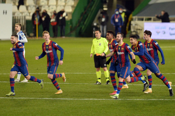 Aksi gemilang kiper Marc-Andre ter Stegen memastikan Barcelona mengalahkan Real Sociedad 3-2 lewat babak adu penalti sekaligus mencapai final Piala Super Spanyol, Kamis, 14 Januari 2021 dini hari WIB.
