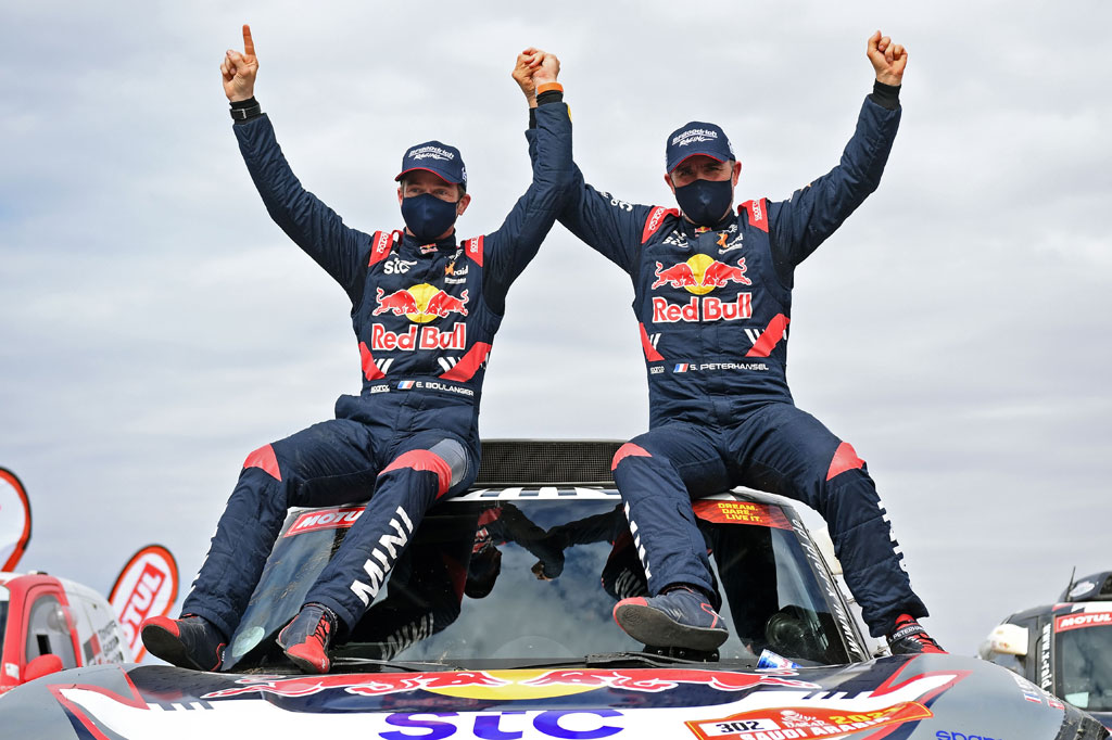 Pereli asal Prancis Stephane Peterhansel memenangi Reli Dakar untuk ke-14 kalinya, 30 tahun setelah kesuksesan awalnya dalam acara paling melelahkan di kalender motorsport.