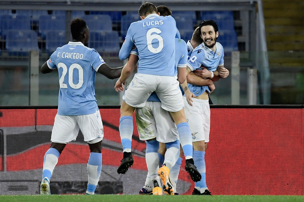 Setelah turun minum, Roma masih menawarkan sedikit serangan ke gawang Lazio, namun gol kedua Luis Alberto menghentikan perlawanan mereka pada menit ke-67 sekaligus memastikan kemenangan Lazio menjadi 3-0.