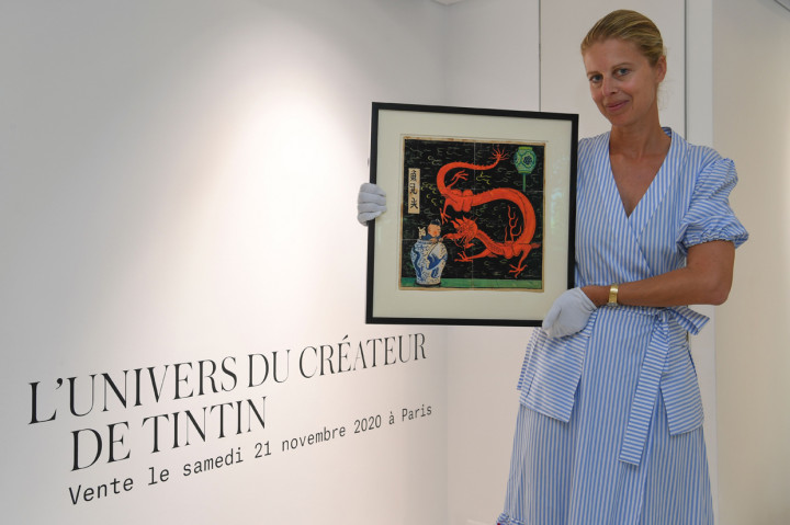 Lukisan itu dibuat menggunakan cat gouache, tinta, dan cat air. Ilustrasi itu memperlihatkan Tintin dan anjingnya, Snowy, yang tengah bersembunyi di dalam toples porselen.