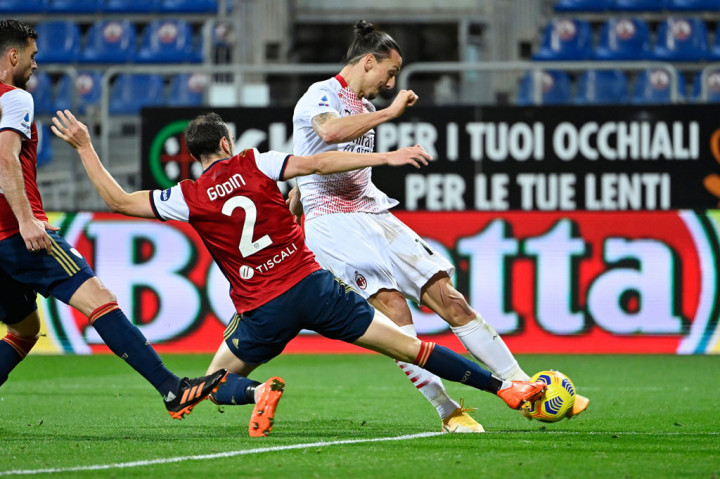 Ibrahimovic berpeluang mencetak hat-trick pada menit ke-64. Menerima umpan dari Jens Petter Hauge, Ibrahimovic melepaskan sepakan keras kaki kiri. Sayang bola masih dapat diselamatkan kiper Cragno.