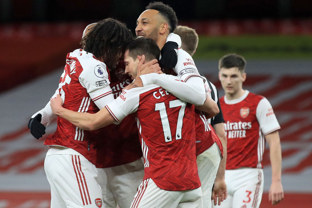 Arsenal menutup laga ini dengan kemenangan 3-0 setelah Aubameyang mencetak gol keduanya pada menit ke-77. Tambahan tiga angka membawa Arsenal ke urutan 10. Anak asuh Mikel Arteta saat ini meraih 27 angka dari 19 laga. Sementara, Newcastle tidak beranjak dari posisi ke-15 dengan 19 angka. 