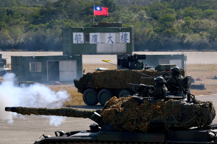 Tentara Taiwan menggelar latihan militer, Selasa, 19 Januari 2021. Latihan militer dilakukan di tengah meningkatnya ancaman  Tiongkok untuk merebut kembali pulau itu dan menunjukkan kekuatan militernya sendiri.  