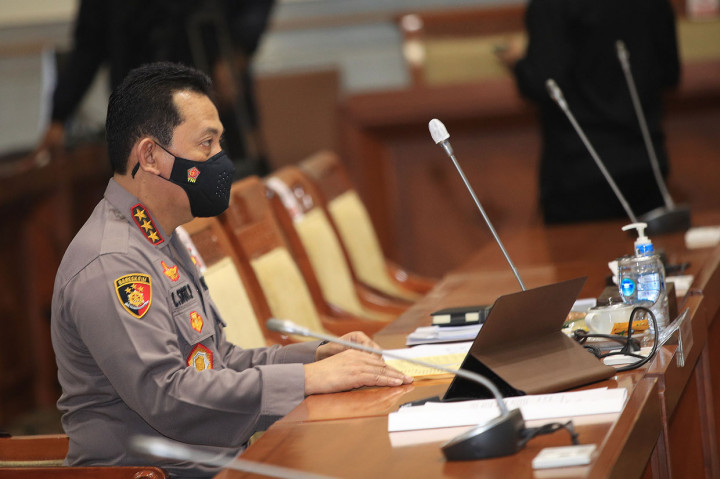 Calon Kapolri Komjen Pol Listyo Sigit Prabowo bersiap mengikuti uji kelayakan dan kepatutan di Ruang Komisi III Gedung Nusantara II DPR, Kompleks Parlemen Senayan, Jakarta.