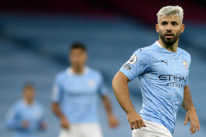 Sergio Aguero dinyatakan positif Covid-19 di tengah proses pemulihan cedera. AFP Photo/Martin Rickett