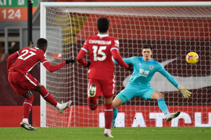 Kemandulan yang mendera Liverpool begitu parah, bahkan Divock Origi gagal mencetak gol ketika Ben melakukan blunder semenit jelang turun minum dan penyerang asal Belgia itu tinggal berhadapan dengan kiper Nick Pope. Namun sepakan Origi terlalu keras dan hanya membentur mistar gawang.