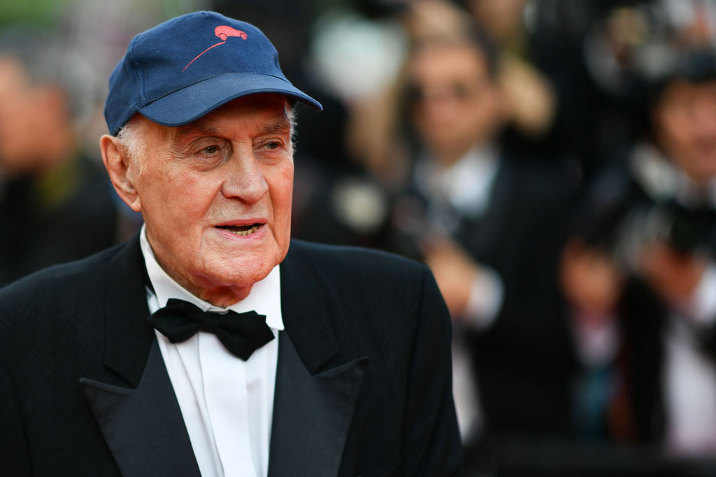 Julienne lahir di Cepoy dekat Montargis pada 1930. Mantan juara motorcross Perancis tersebut memulai karir filmnya pada 1964 untuk pemeran pengganti aktor Perancis Jean Marais dalam film 'Fantomas', di mana ia diminta untuk mengendarai sepeda motor.