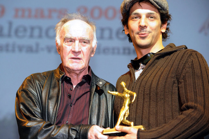 Dia mengerjakan enam film James Bond, termasuk 'GoldenEye' dan 'For Your Eyes Only', di mana dia mengendarai Citroen 2CV kuning yang dimodifikasi besar-besaran.