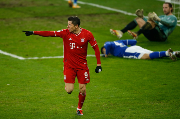 Setelah itu, Die Roten mampu menggandakan keunggulan berkat aksi Robert Lewandowski pada awal babak kedua, tepatnya menit ke-54. AFP Photo/Leon Kuegeler