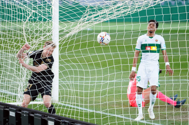 Dua gol kemenangan Barcelona dicetak oleh Frenkie de Jong (39') dan Riqui Puig (89').