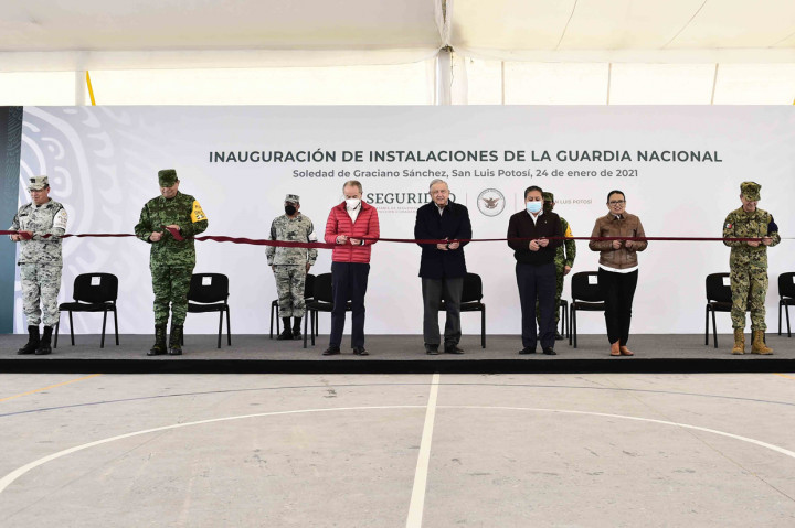 Tidak diketahui pasti dari mana Lopez Obrador tertular Covid-19. Namun selama ini dia jarang memakai masker saat menjalani kegiatan kepresidenannya. 