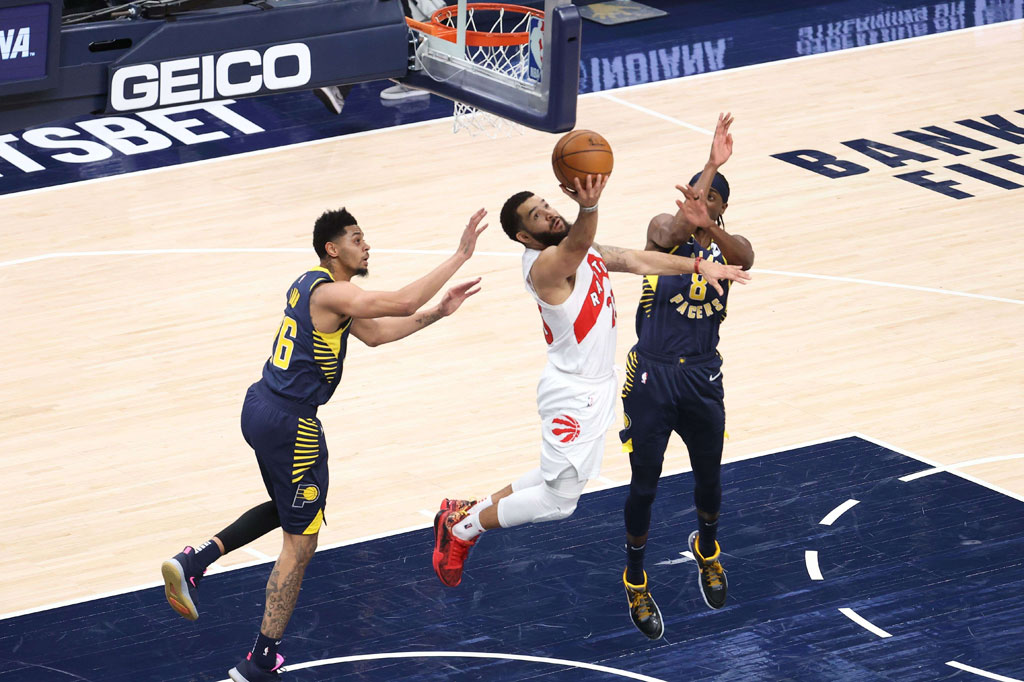 Fred VanVleet memimpin Raptors dengan 25 poin. Norman Powell yang menggantikan Pascal Siakam (lutut kiri bengkak) yang tidak bermain dua kali berturut-turut, menambah 24 poin untuk Toronto. 